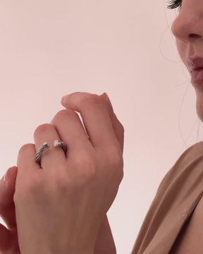 video-anello-in-argento-spring-twist-placcato-rodio
